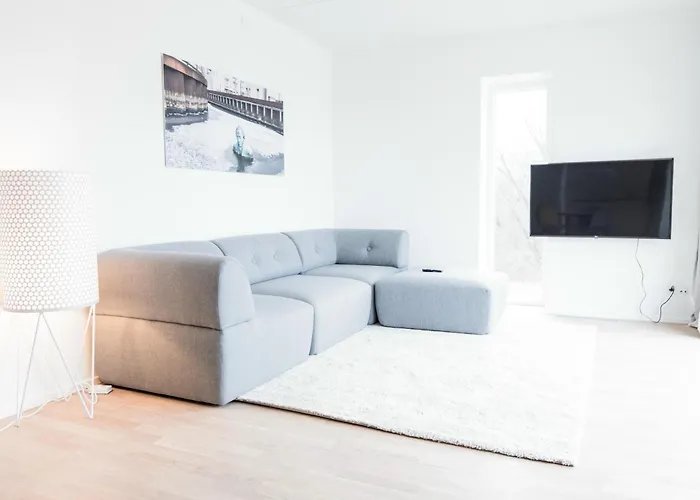 Spacious 1-Bed W. Private Terrace
