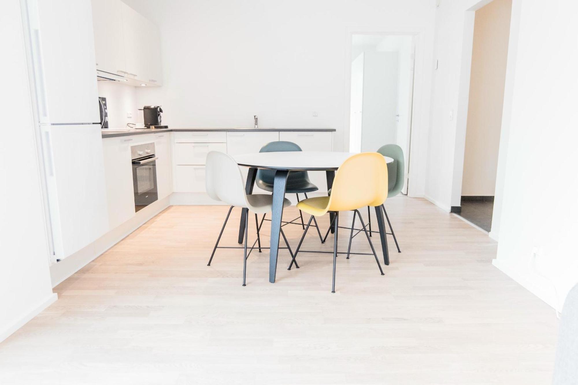 Lejlighed Spacious 1-bed W. Private Terrace Odense